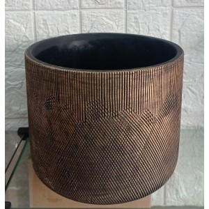 VASO 10853G CIMENTO PRETO RISCAS DOURADO 18ALT X 21,5BOCA